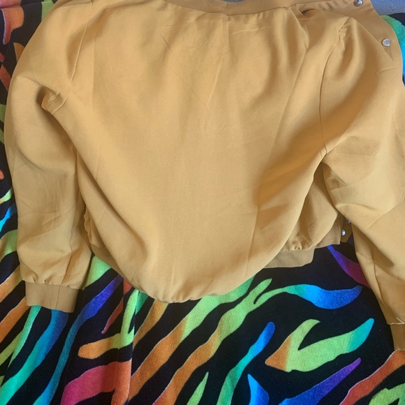 Mustard yellow jacket - Picture 8 of 11